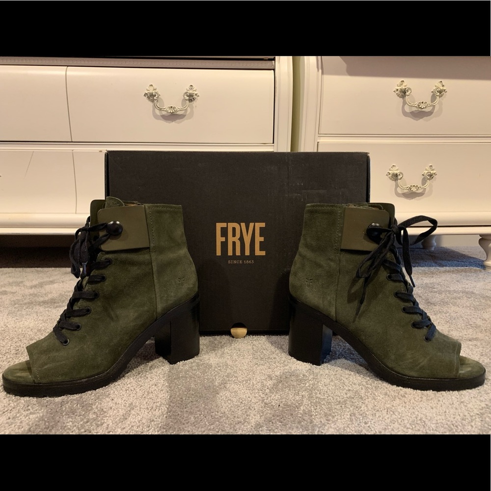 FRYE Danica Lug Combat Boot